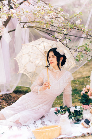 少妇用黄瓜安慰自己视频